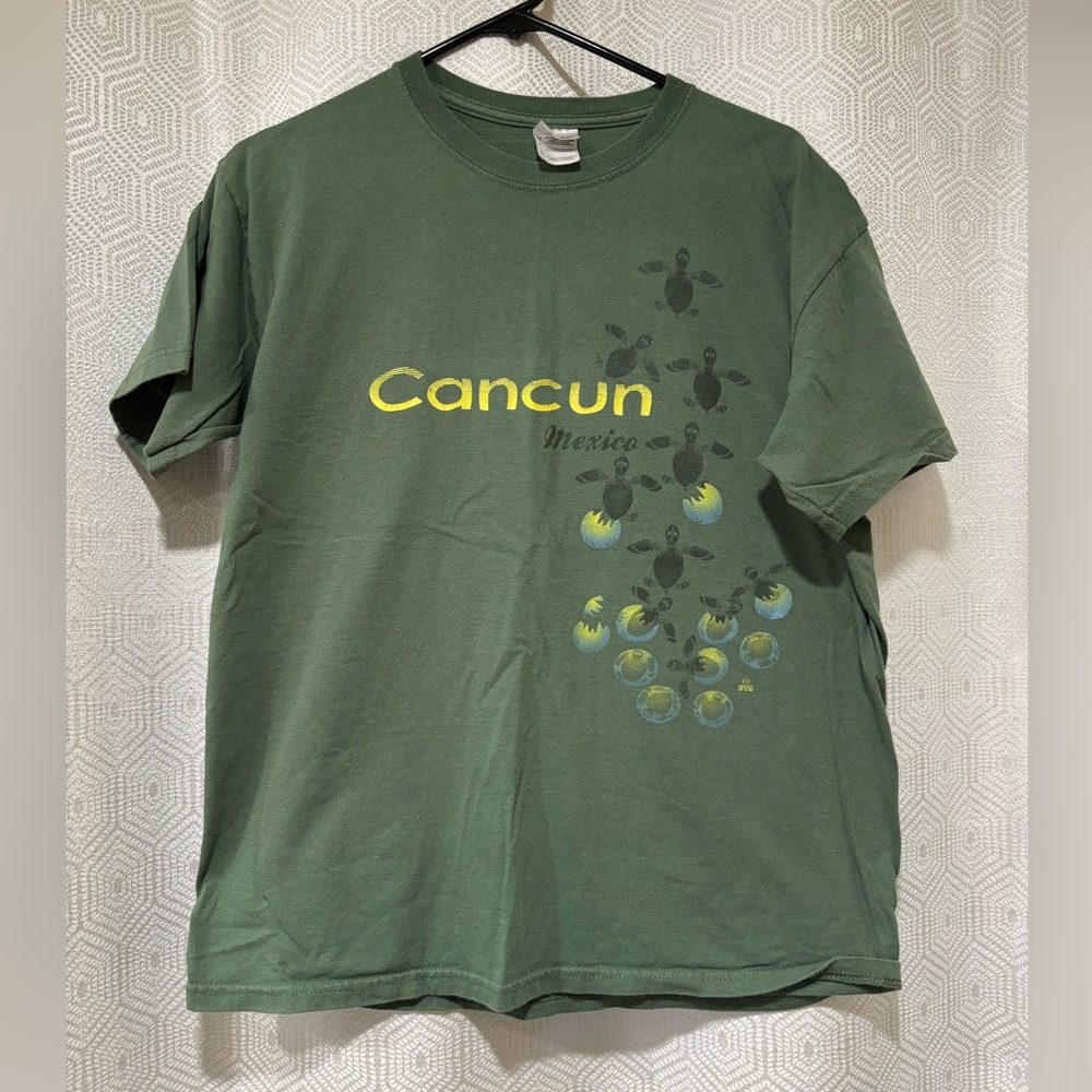 3/$13 Cancun Mexico Green Turtle Tee